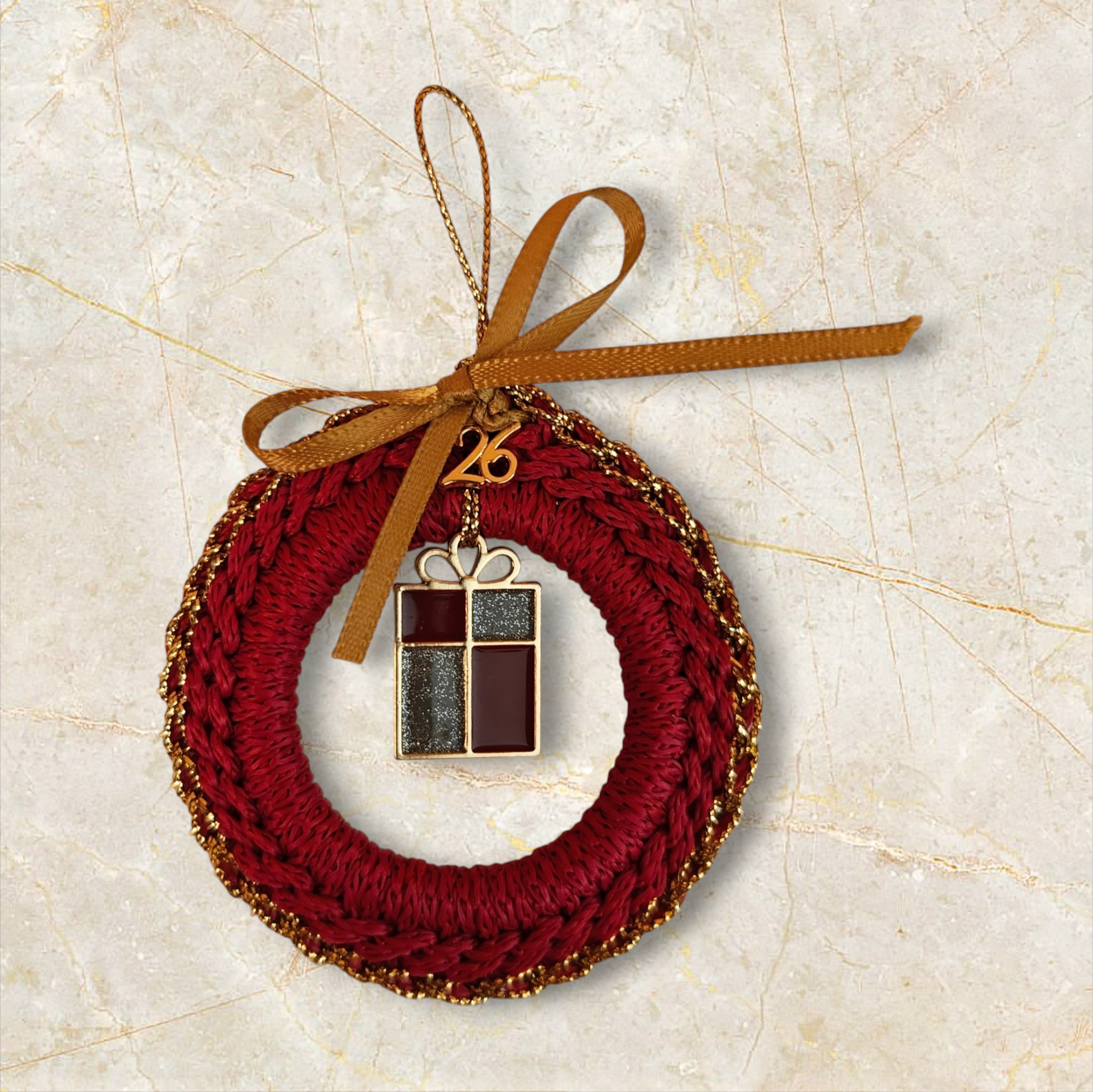 Γούρι '26 κόκκινο στεφανάκι με δώρο