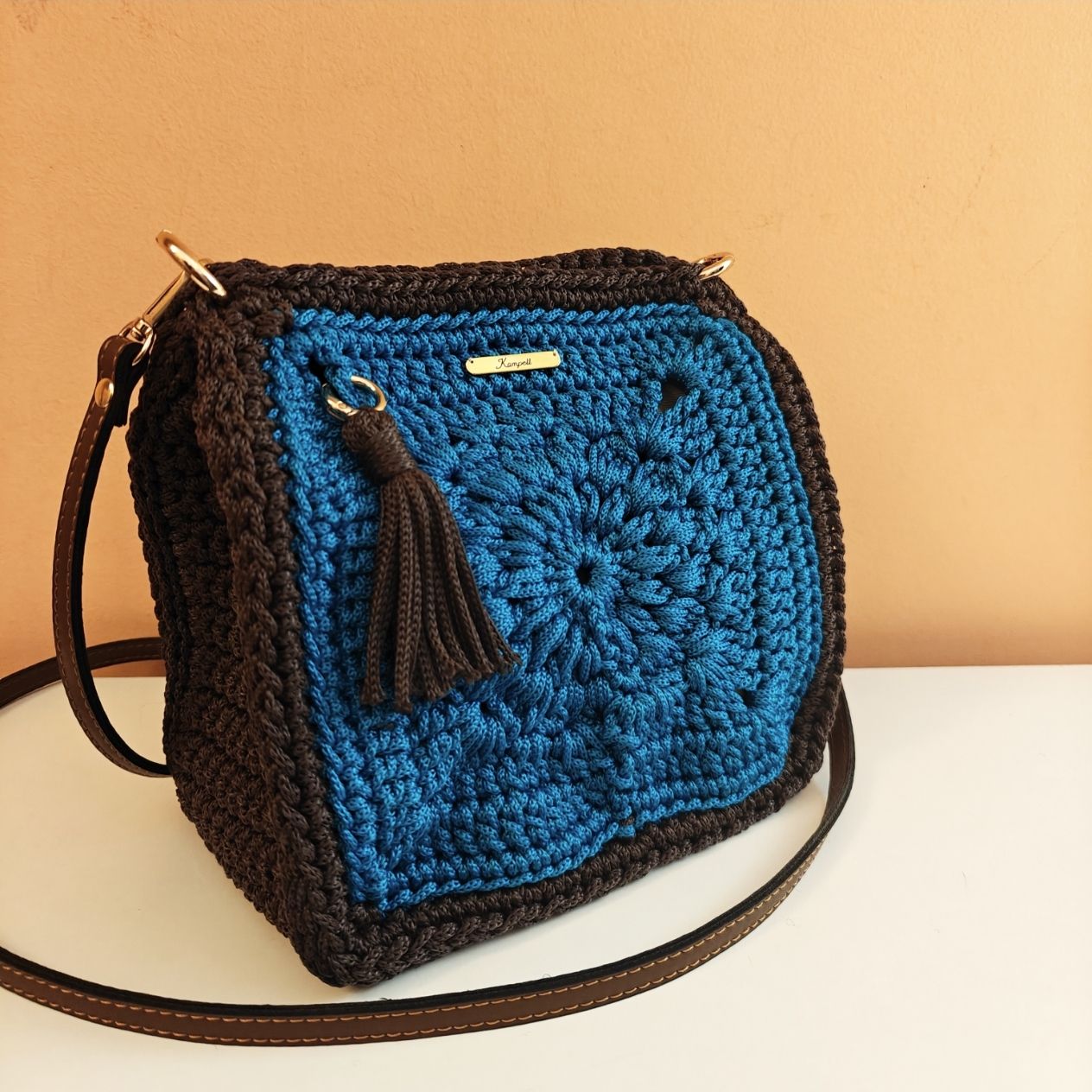 Custommade "One granny square" - Πλεκτό τσαντάκι τυρκουάζ-καφέ