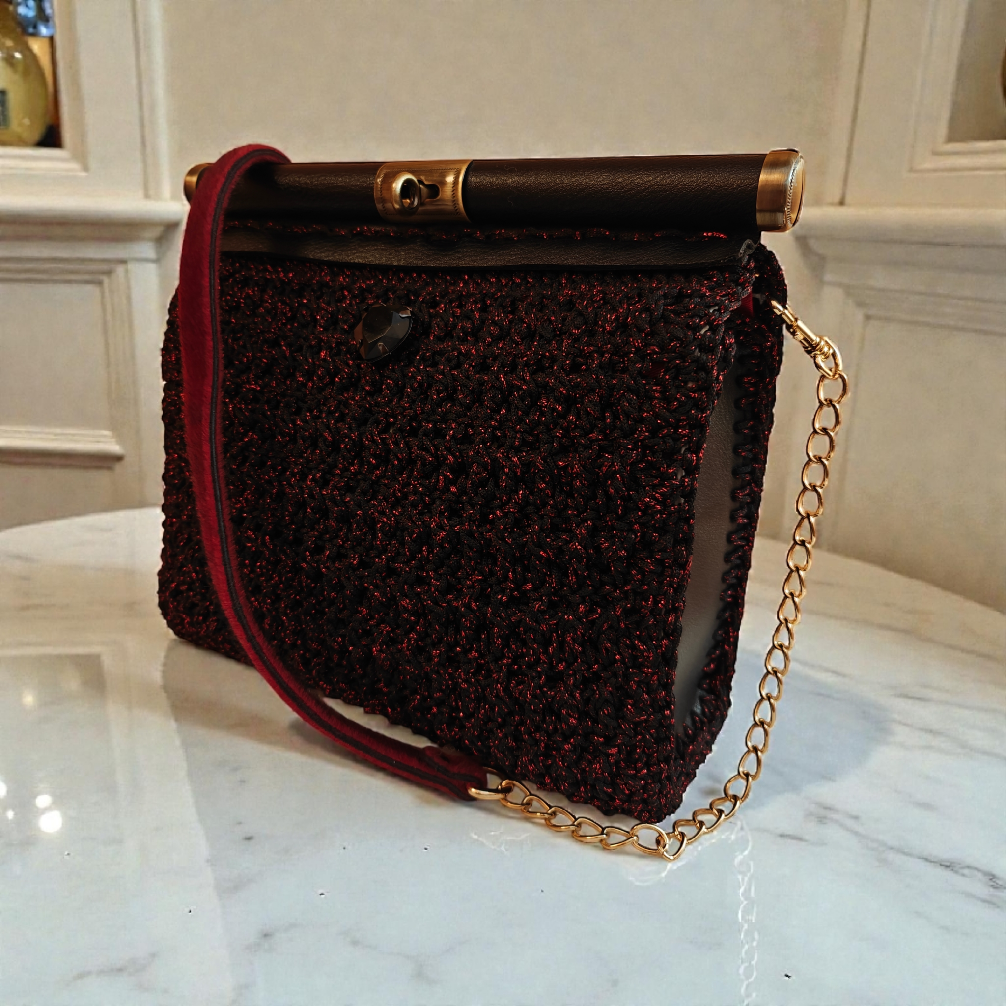 Τσάντα με κούμπωμα δερμάτινη ράβδο